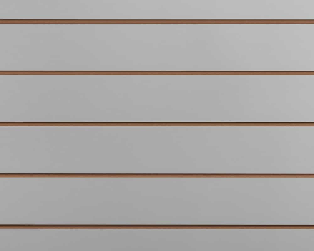 7110932508284_Slatwall-wandpaneel-Grijs-15cm-Dubbelzijdig-gelamineerd-close-up